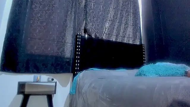 amareto queen online show from 10-04-25, 07:37