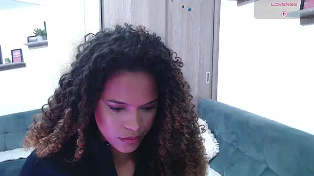 Amelia bss online show from 10-22-25, 01:38