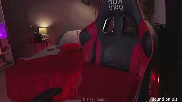 kitty pruu online show from 06-07-26, 10:48