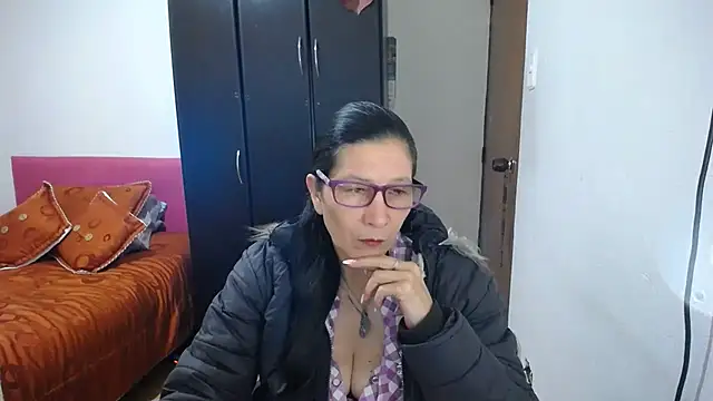 latin49 online show from 06-26-26, 05:24