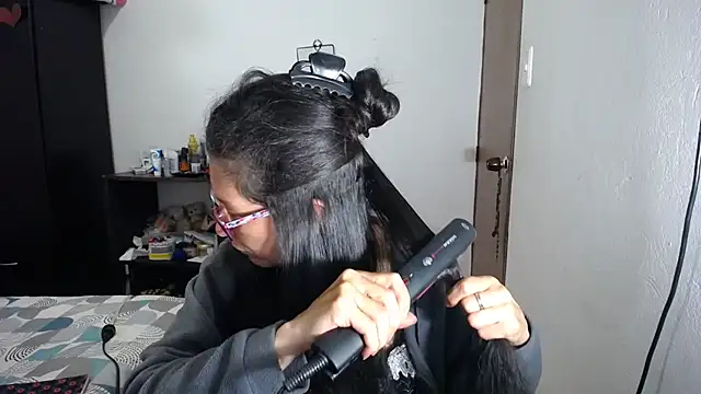 latin49 online show from 12-16-25, 04:17