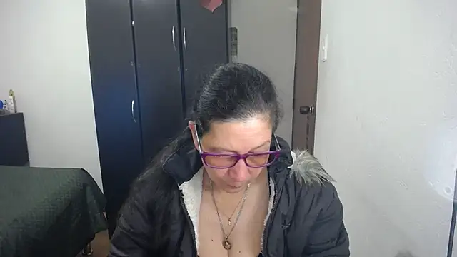 Snapshot of latin49 chatting on 03-30-26, 05:42 latin49 online show from 03-30-26, 05:42