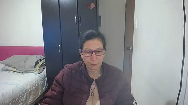 latin49 online show from 06-12-26, 04:32