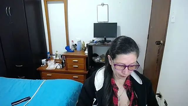 Snapshot of latin49 chatting on 10-01-25, 05:23 latin49 online show from 10-01-25, 05:23