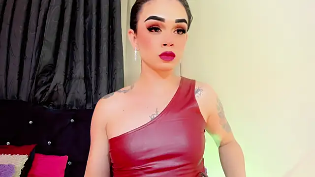 lesly xx online show from 10-24-25, 03:38