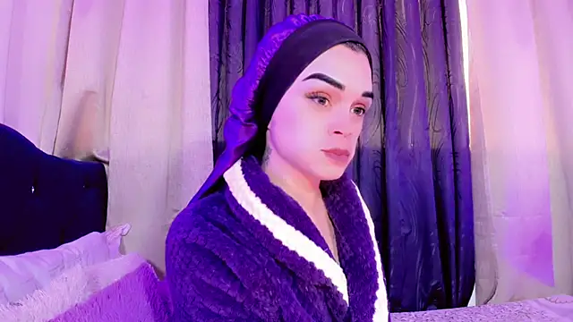 Snapshot of lesly_xx chatting on 02-28-26, 07:46 lesly xx online show from 02-28-26, 07:46