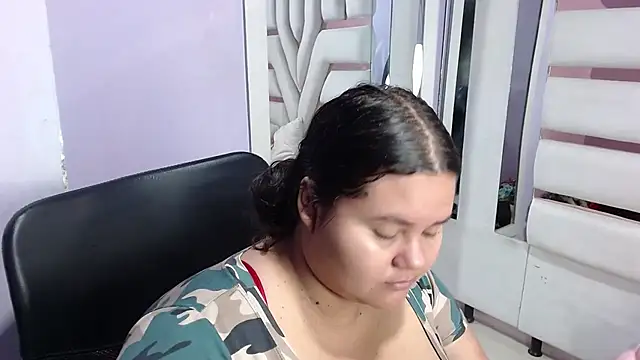 ValenTitis online show from 11-15-25, 08:46