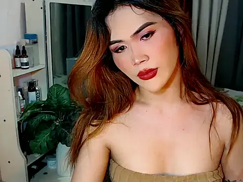 SweetlovelyLhena online show from 05-24-26, 02:06