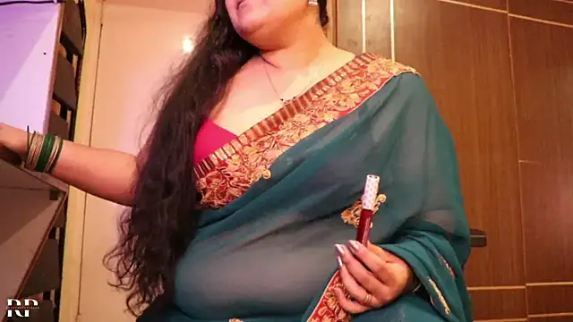Snapshot of AgniPriya chatting on 02-15-25, 06:01 AgniPriya online show from 02-15-25, 06:01