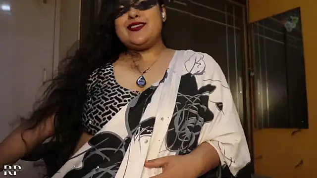 Snapshot of AgniPriya chatting on 02-05-25, 05:42 AgniPriya online show from 02-05-25, 05:42