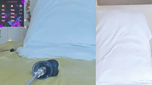 Snapshot of Soraya_Davis chatting on 02-11-26, 08:25 Soraya Davis online show from 02-11-26, 08:25