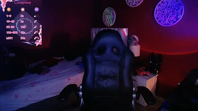 Sarayy Collins online show from 02-17-25, 01:55