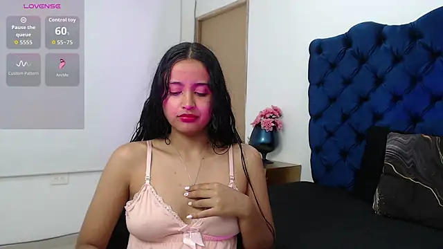 Snapshot of Lili666_ chatting on 10-03-25, 03:20 Lili666 online show from 10-03-25, 03:20