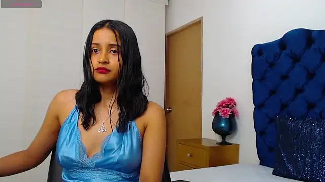 Lili666  online show from 05-08-26, 03:21