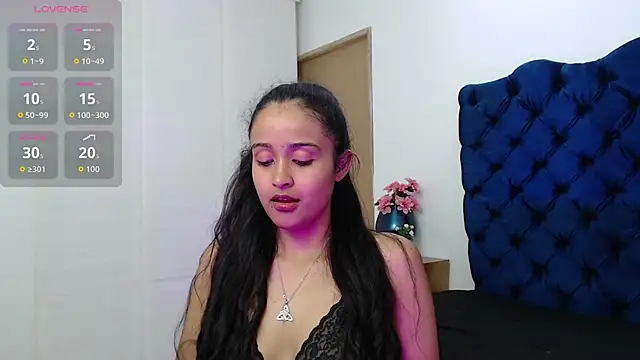 Lili666  online show from 11-02-25, 03:44