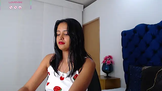 Snapshot of Lili666_ chatting on 07-08-26, 03:19 Lili666 online show from 07-08-26, 03:19