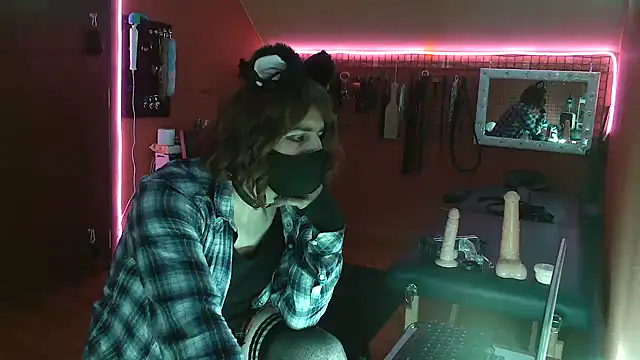 Ginny-the-bdsm-nympho online show from 02-20-25, 06:03