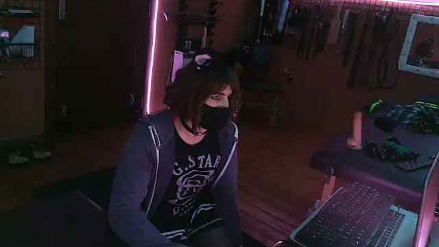 Ginny-the-bdsm-nympho online show from 11-13-25, 06:01