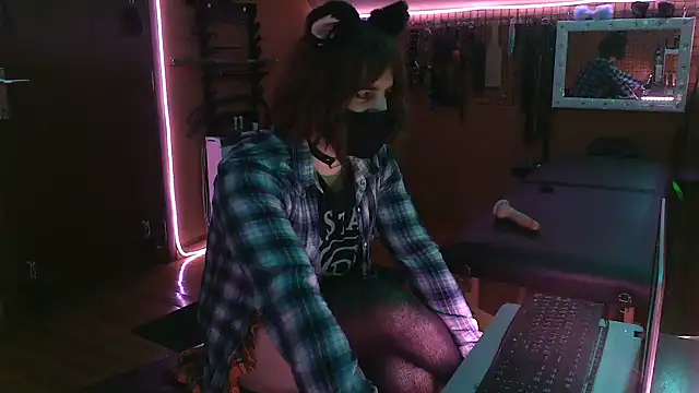 Ginny-the-bdsm-nympho online show from 02-26-26, 06:30