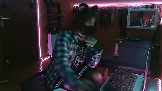 Ginny-the-bdsm-nympho online show from 02-12-26, 05:56