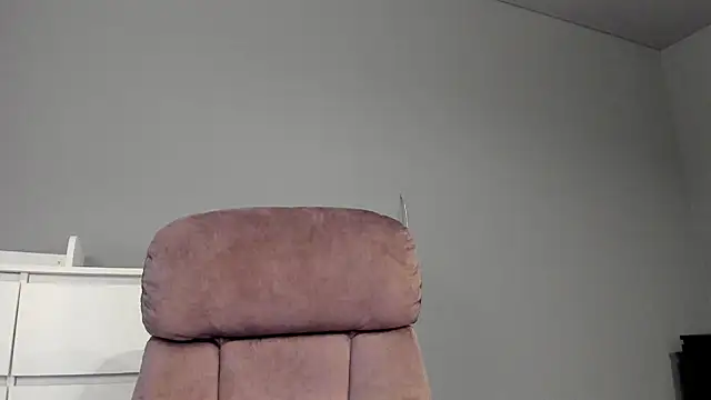 Snapshot of A_____________ chatting on 09-26-25, 12:12 A online show from 09-26-25, 12:12