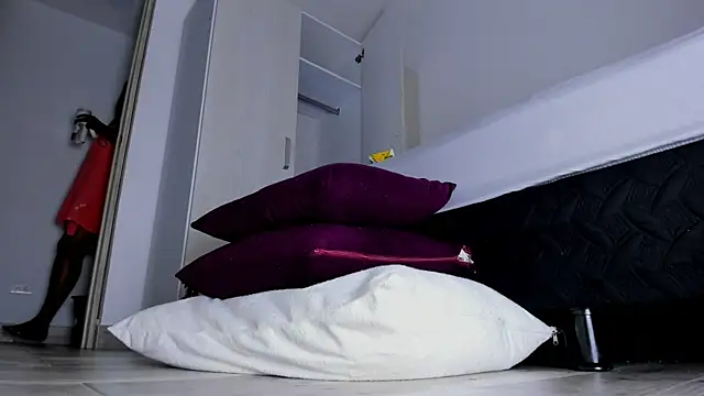 Skarleth69 online show from 01-14-26, 02:48