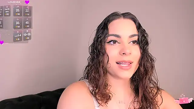 Snapshot of nahla_jameel chatting on 02-26-25, 12:41 nahla jameel online show from 02-26-25, 12:41