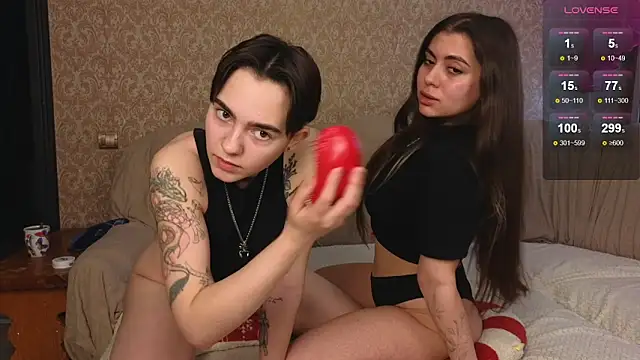 twobabesweet online show from 03-15-26, 06:42