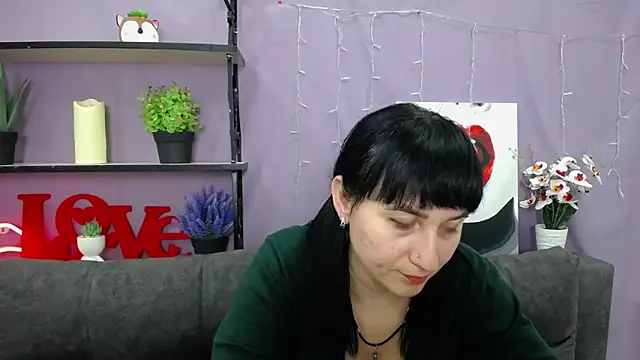 Snapshot of NinaFlawlees chatting on 03-13-25, 11:38 NinaFlawlees online show from 03-13-25, 11:38