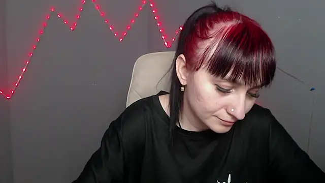 NinaFlawlees online show from 03-07-26, 01:27