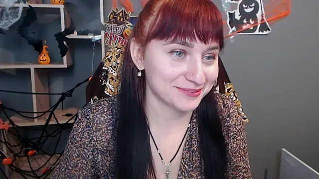 NinaFlawlees online show from 11-03-25, 01:04