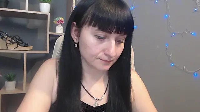 NinaFlawlees online show from 11-25-25, 12:49