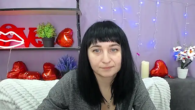 Snapshot of NinaFlawlees chatting on 03-08-25, 04:45 NinaFlawlees online show from 03-08-25, 04:45