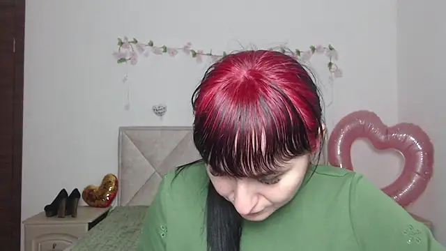 NinaFlawlees online show from 03-03-26, 01:40