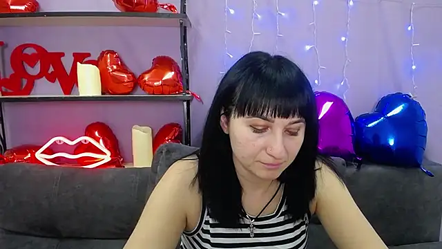 Snapshot of NinaFlawlees chatting on 03-01-25, 10:31 NinaFlawlees online show from 03-01-25, 10:31