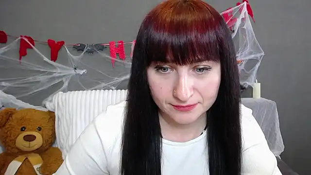 Snapshot of NinaFlawlees chatting on 10-18-25, 12:07 NinaFlawlees online show from 10-18-25, 12:07
