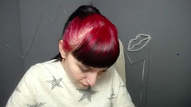 NinaFlawlees online show from 03-26-26, 06:44