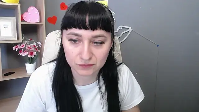 Snapshot of NinaFlawlees chatting on 05-12-26, 12:11 NinaFlawlees online show from 05-12-26, 12:11