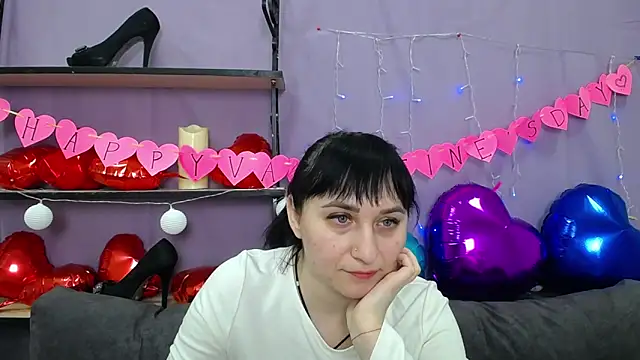 Snapshot of NinaFlawlees chatting on 02-06-25, 02:33 NinaFlawlees online show from 02-06-25, 02:33
