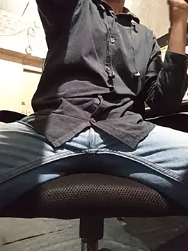 robinsan1010 online show from 06-26-26, 04:24