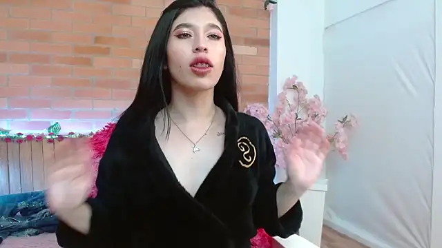 adriscute online show from 06-15-26, 02:23