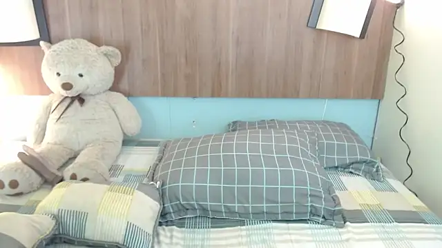 Danna Wester online show from 10-02-25, 02:53