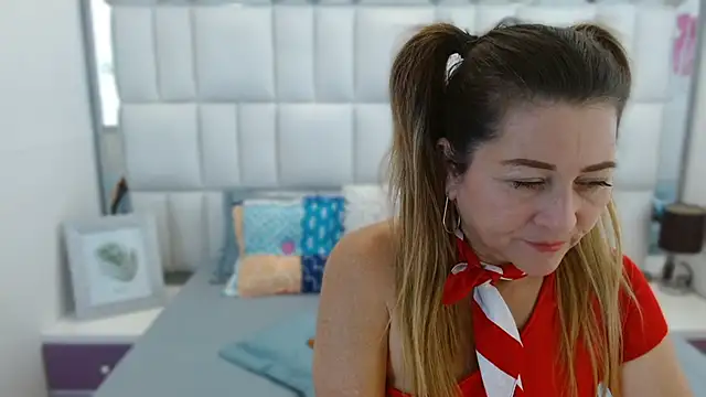 Danna Wester online show from 09-18-25, 02:31