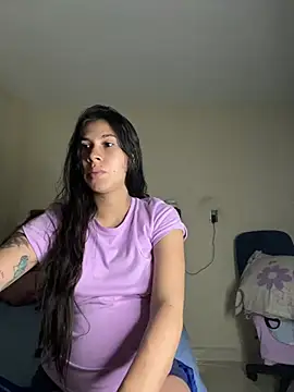 Snapshot of alia_bashar chatting on 02-06-26, 03:02 alia bashar online show from 02-06-26, 03:02