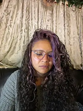 Snapshot of Hathorlove chatting on 01-22-25, 02:04 Hathorlove online show from 01-22-25, 02:04