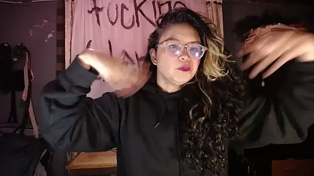 Hathorlove online show from 02-18-26, 07:06