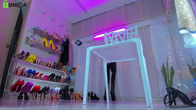 kendrarioss online show from 10-24-25, 09:03