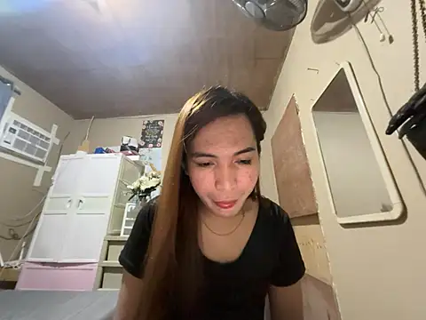 Snapshot of Msyensmith chatting on 07-16-26, 06:21 Msyensmith online show from 07-16-26, 06:21