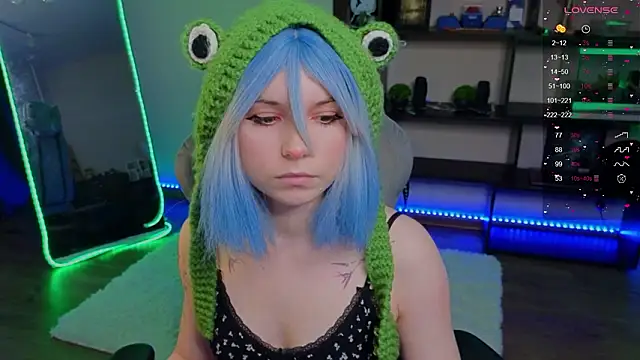 Snapshot of zelda_1 chatting on 03-01-26, 12:27 zelda 1 online show from 03-01-26, 12:27