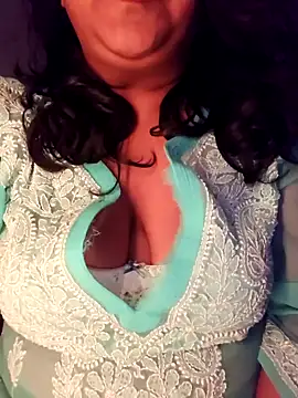 Snapshot of sassy_horny chatting on 01-04-25, 07:13 sassy horny online show from 01-04-25, 07:13